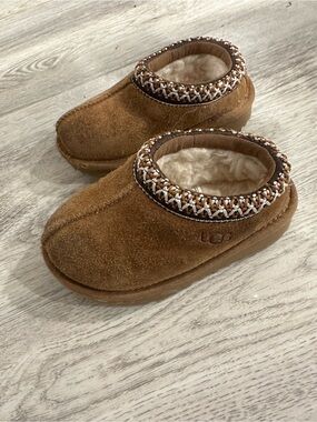 UGG Chestnut Suede Slip-On Moccasins with Shearling